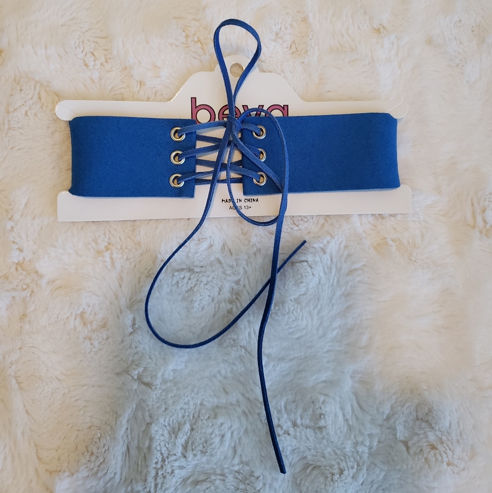 Blue choker